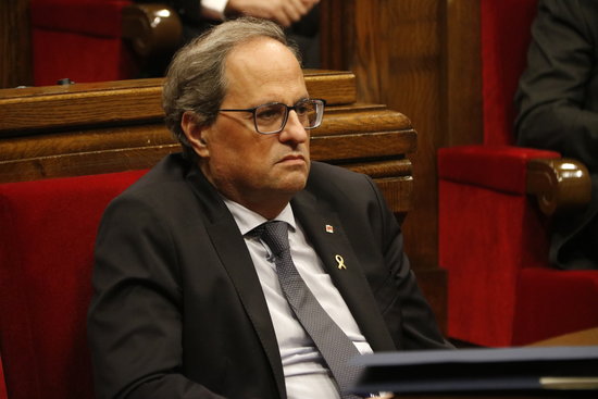 Catalan president Quim Torra in the Catalan parliament (by Guillem Roset)
